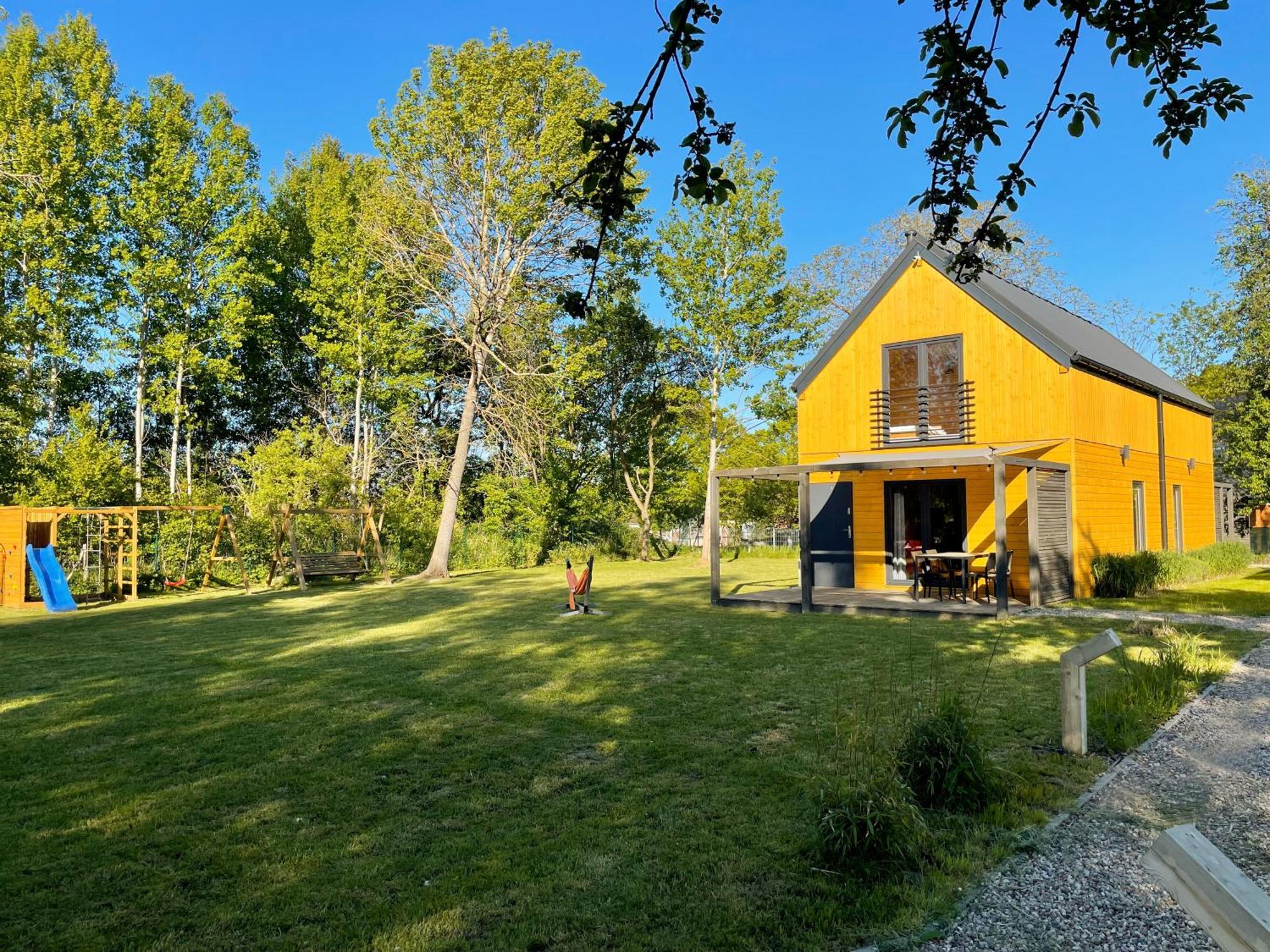 Villa Kwiatowa Laka à Sliwin Extérieur photo